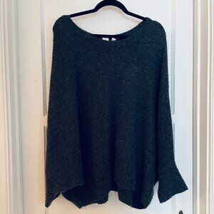 GAP Gray Batwing Sweater - XL